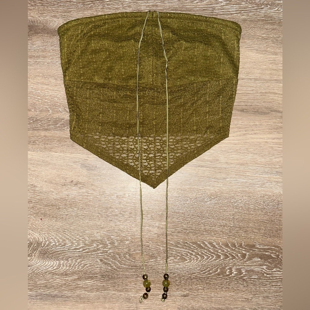 Women’s green strapless crop top